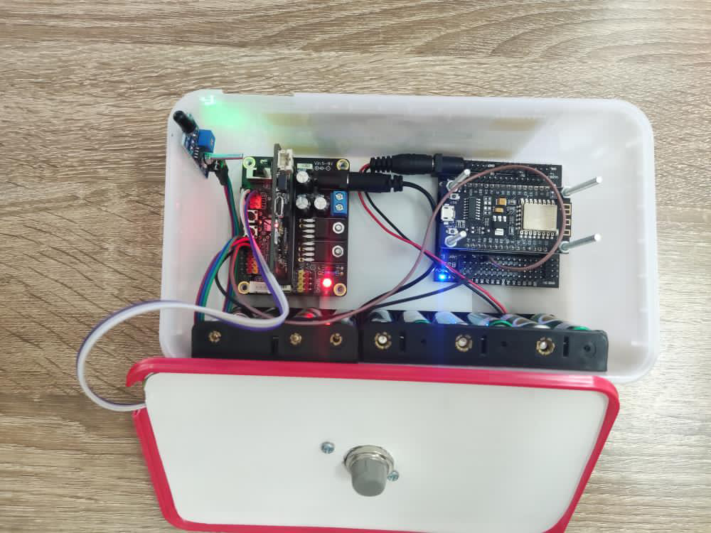 เครื่องตรวจจับควันไฟ